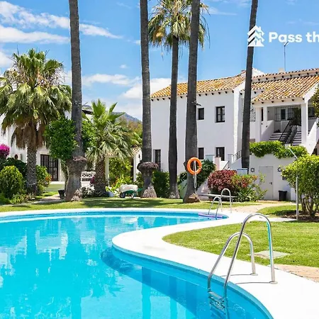 Pass The Keys Amplio Departamento En Marbella