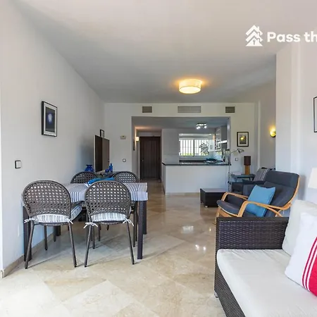 Pass The Keys Amplio Departamento En Apartment