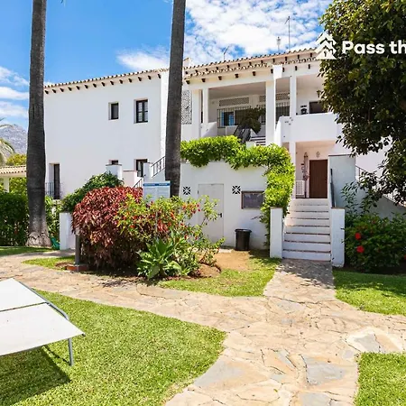 Pass The Keys Amplio Departamento En Marbella