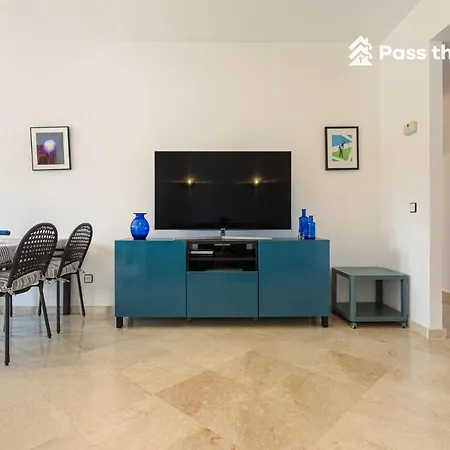 Pass The Keys Amplio Departamento En Apartment *